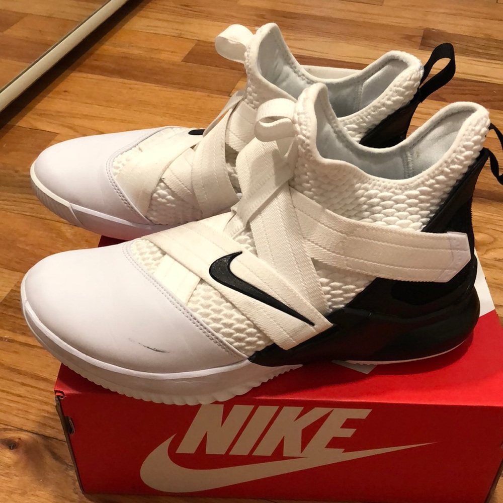 Nike Lebron Soilders